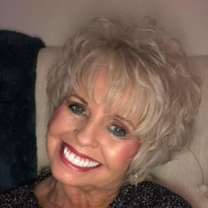 Meet your Posher, Jeanette